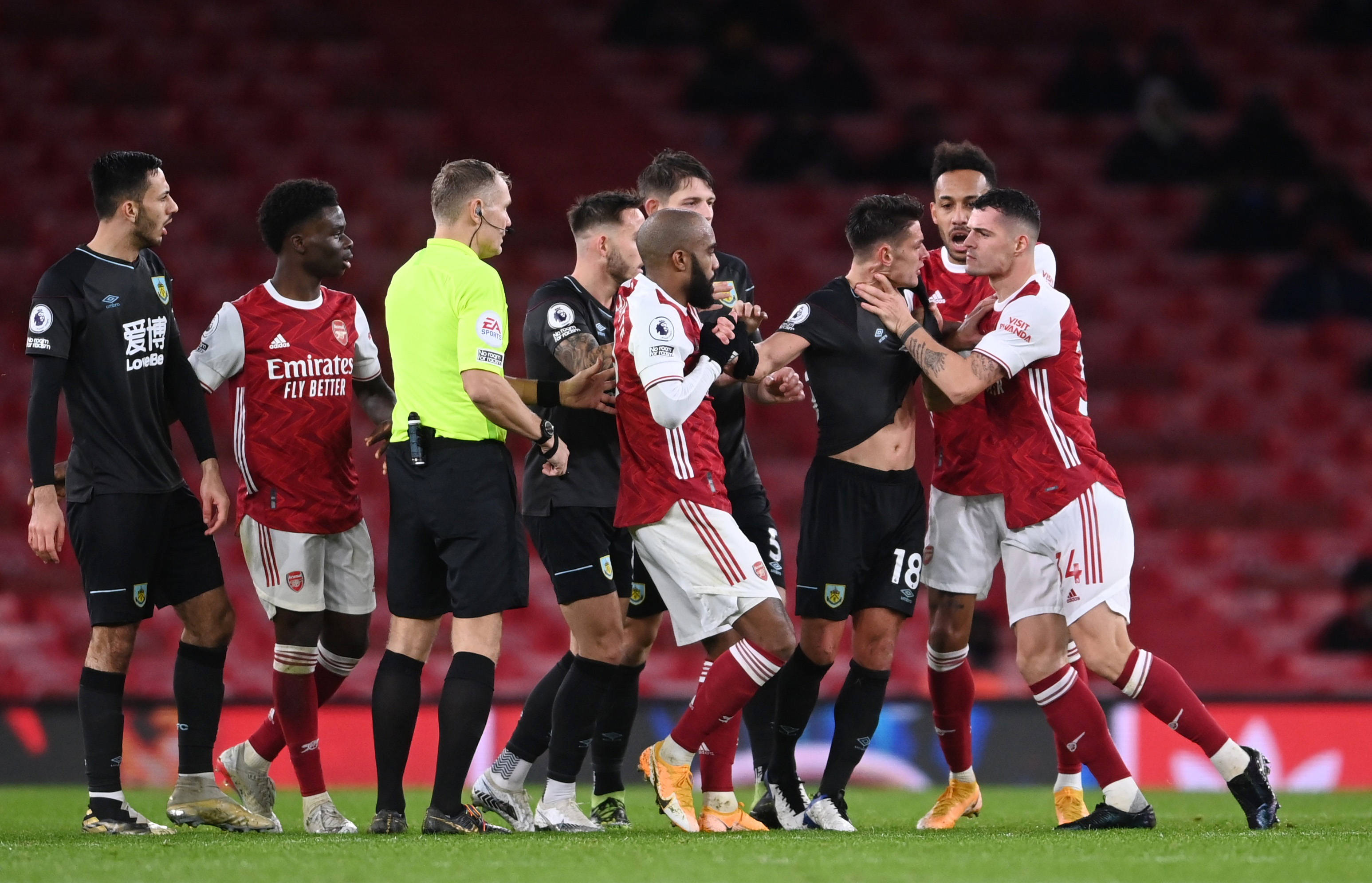 中场控制 中场控制